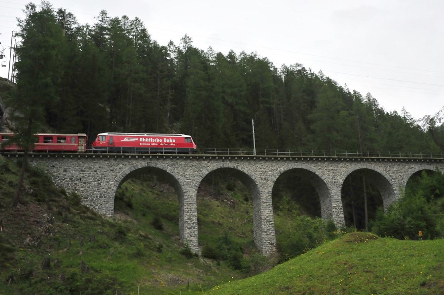 RhB Glacier Express, Allegra Triebwagen und andere (24)